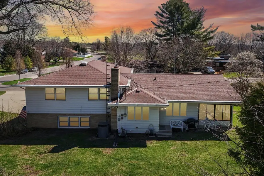 2109 20th Avenue, Monroe, WI 53566 - #2