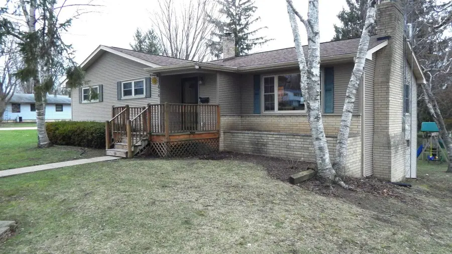 416 W Clarence Street, Dodgeville, WI 53533 - #2