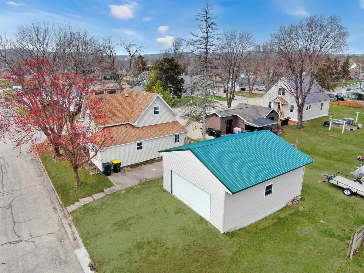 1222 S 7th Street, Prairie Du Chien, WI 53821 - #1