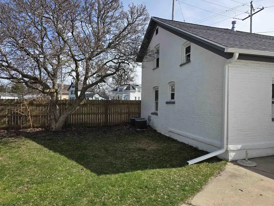 600 N 4th Street, Watertown, WI 53098 - #3