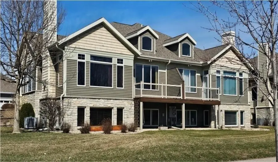 440 Grandview Drive, Waunakee, WI 53597 - #2