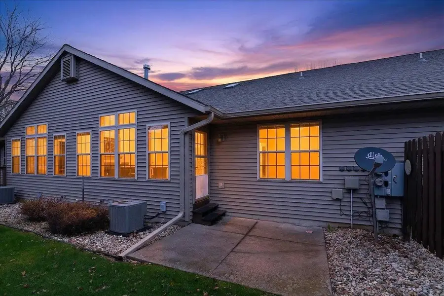 1177 Sawyer Way #10, Sun Prairie, WI 53590 - #2