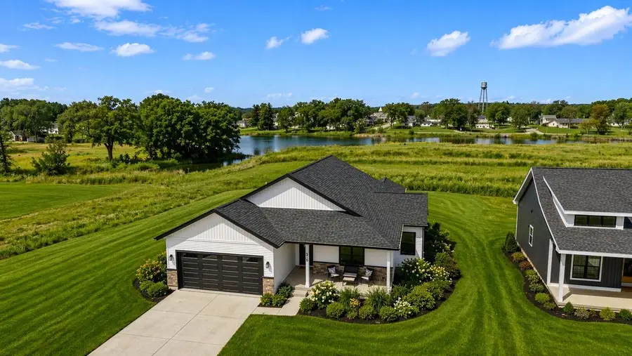 316 Willow Street, Pardeeville, WI 53954 - #3