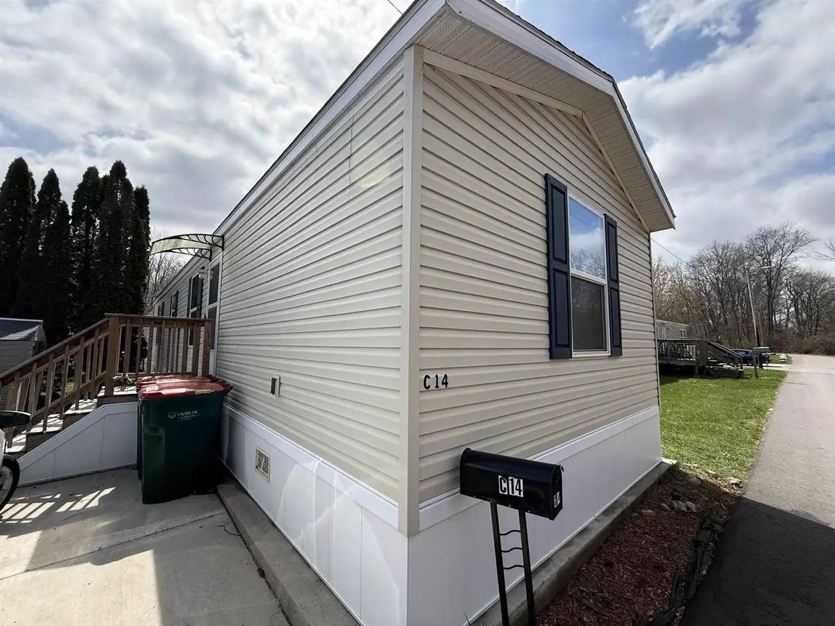 8481 5th Avenue #C14, Oak Creek, WI 53154 - #1