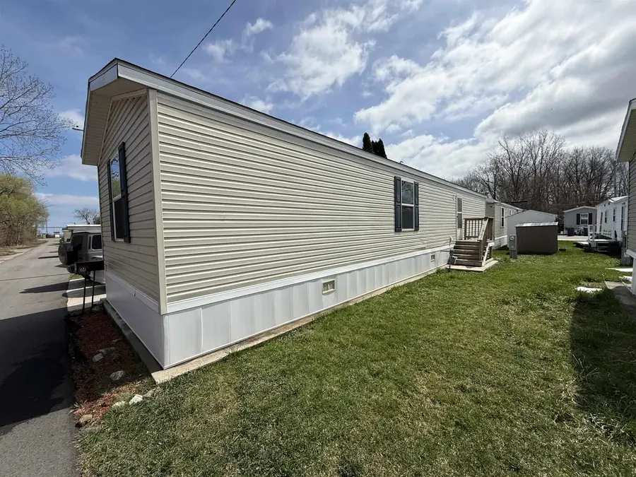 8481 5th Avenue #C14, Oak Creek, WI 53154 - #2