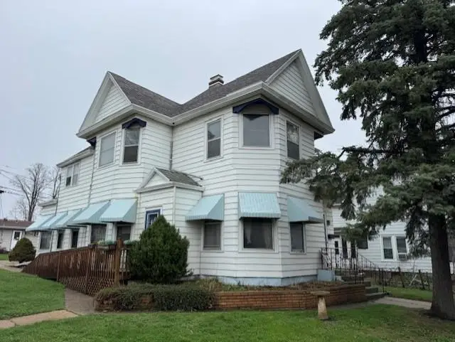 302 Ash Street, Baraboo, WI 53913 - #1