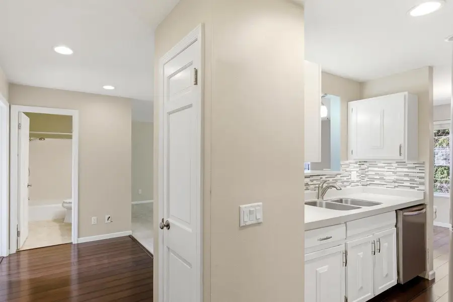 2140 Allen Boulevard #3, Middleton, WI 53562 - #3