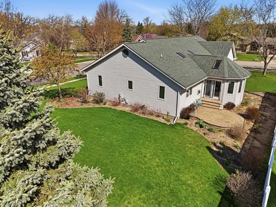 612 Westlawn Drive, Cottage Grove, WI 53527 - #2