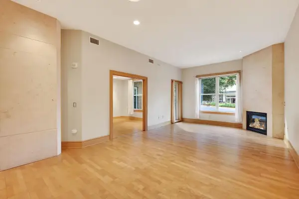 360 W Washington Avenue #105, Madison, WI 53703