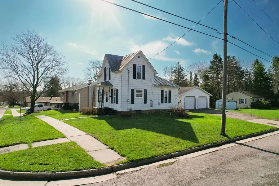 527 Badger Drive, Baraboo, WI 53913 - #2