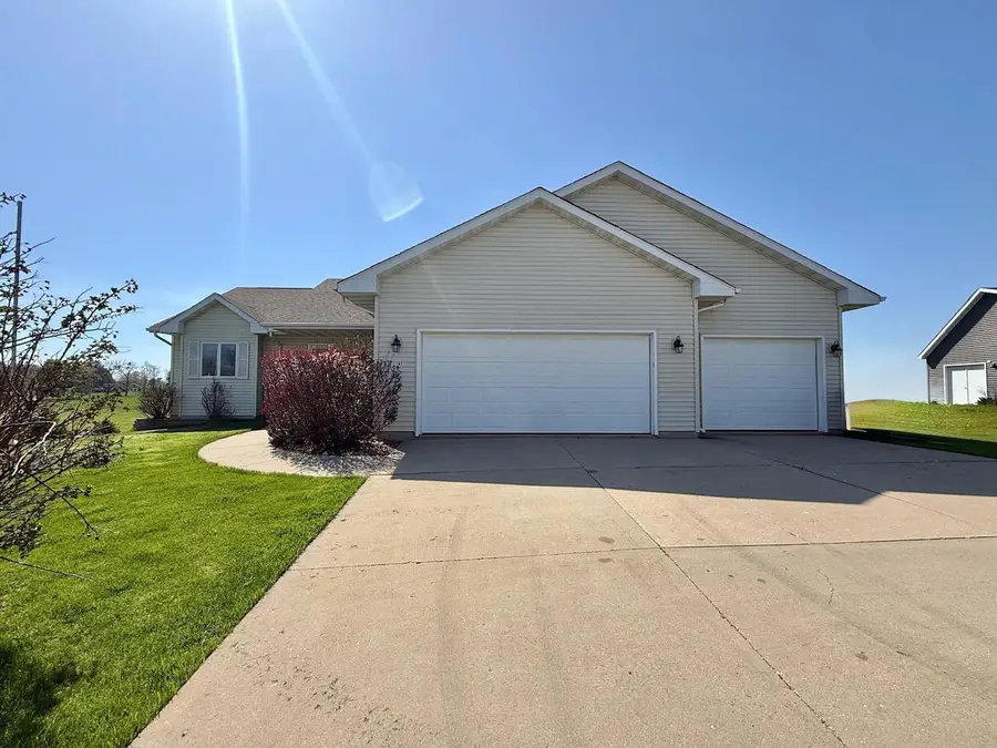 702 East Street, Clinton, WI 53525 - #2