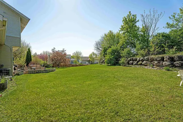 10 BANNER Circle, Madison, WI 53718