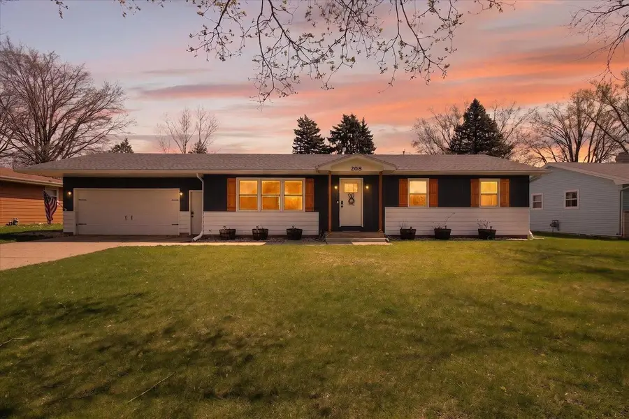 208 N Willard Avenue, Janesville, WI 53548 - #2