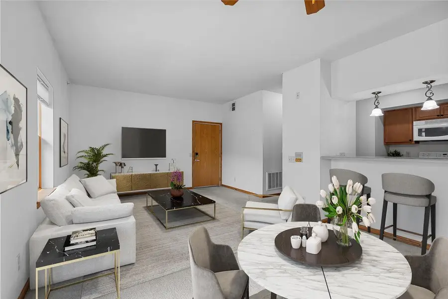 2824 Pleasant View Road #202, Middleton, WI 53562 - #2