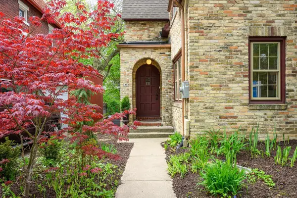 1913 Regent Street, Madison, WI 53726
