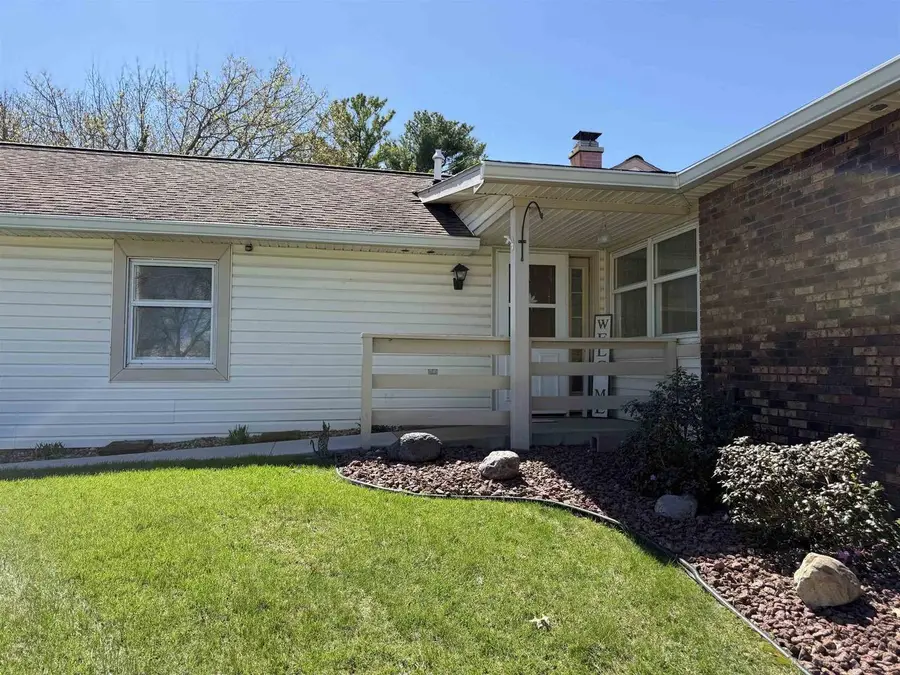 401 Butts Avenue #1D, Tomah, WI 54660 - #3