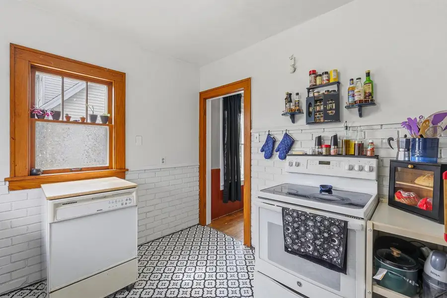 338 Ludington Street, Columbus, WI 53925 - #3