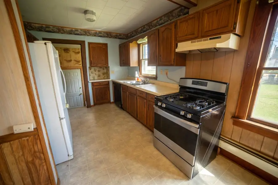 116 Charles Street, Westfield, WI 53964 - #2