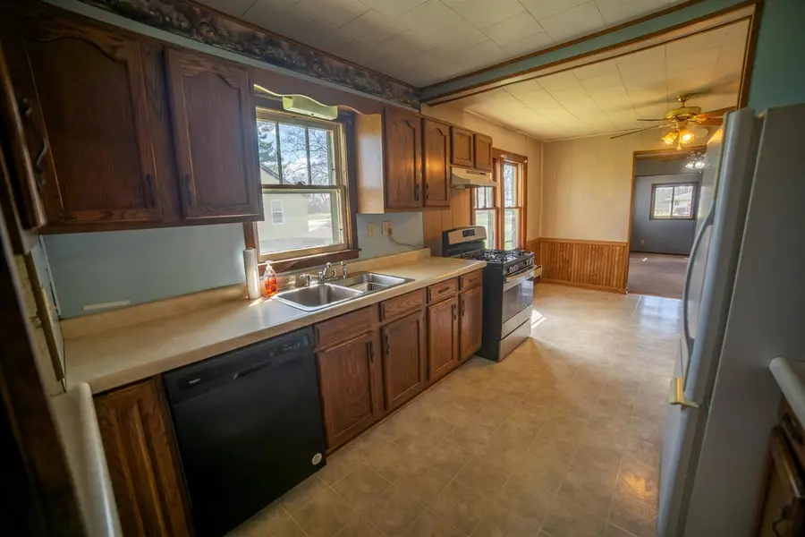 116 Charles Street, Westfield, WI 53964 - #3
