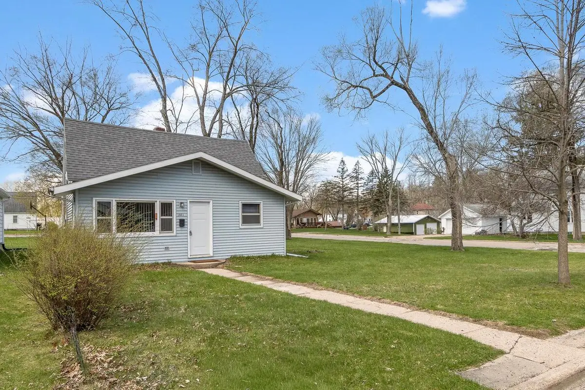 1031 Vine Street, Wisconsin Dells, WI 53965 - #1