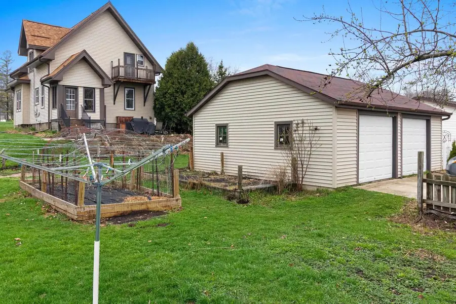 2216 Monroe Street, New Holstein, WI 53061 - #2