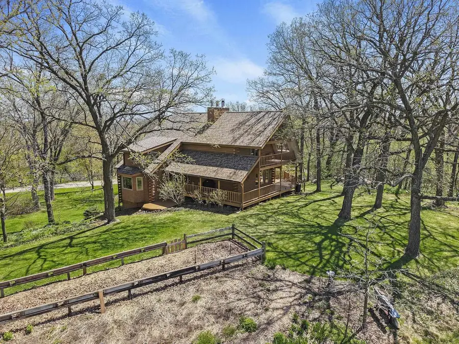 6421 Woodland Trail, Dane, WI 53529 - #3