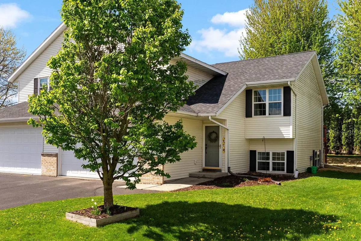 556 Ronald Lee Circle, Rio, WI 53960 - #1