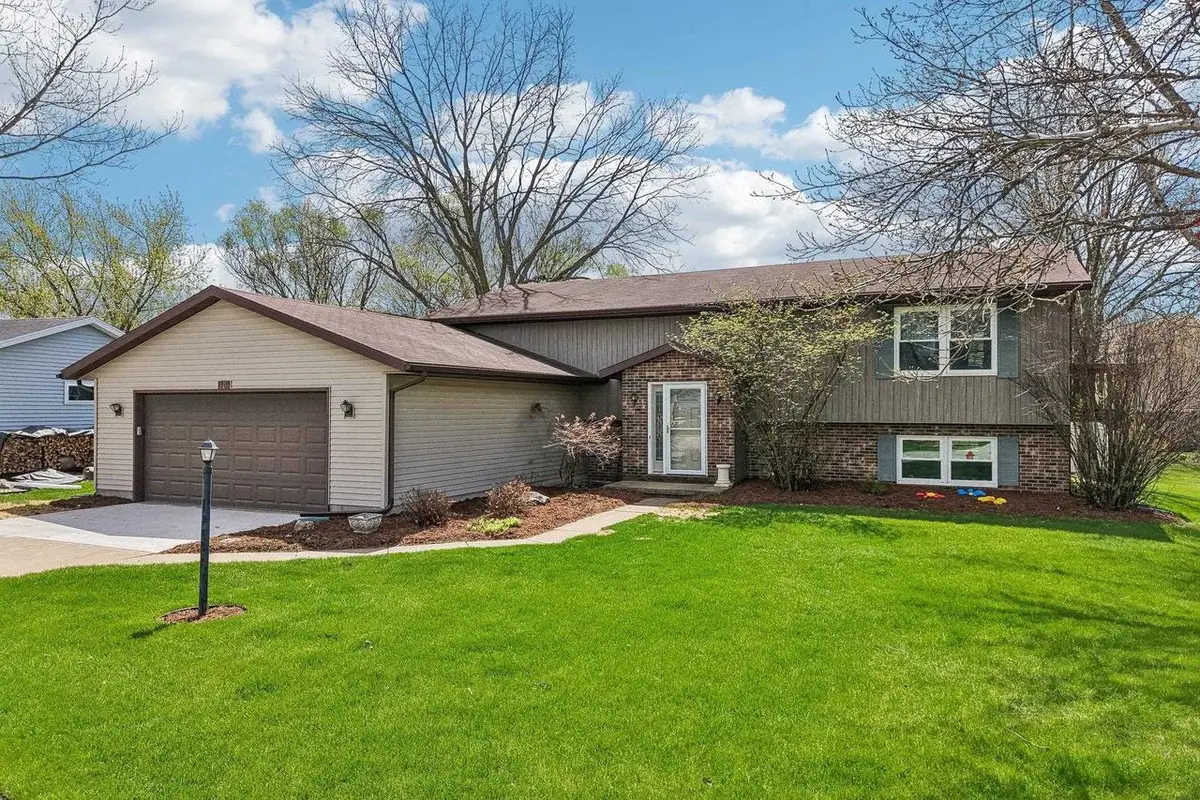 304 Hartford Cove, Waunakee, WI 53597 - #1