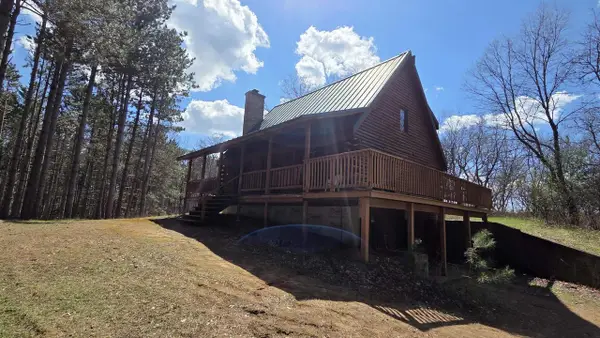 8550 5th Avenue, Westfield, WI 53964