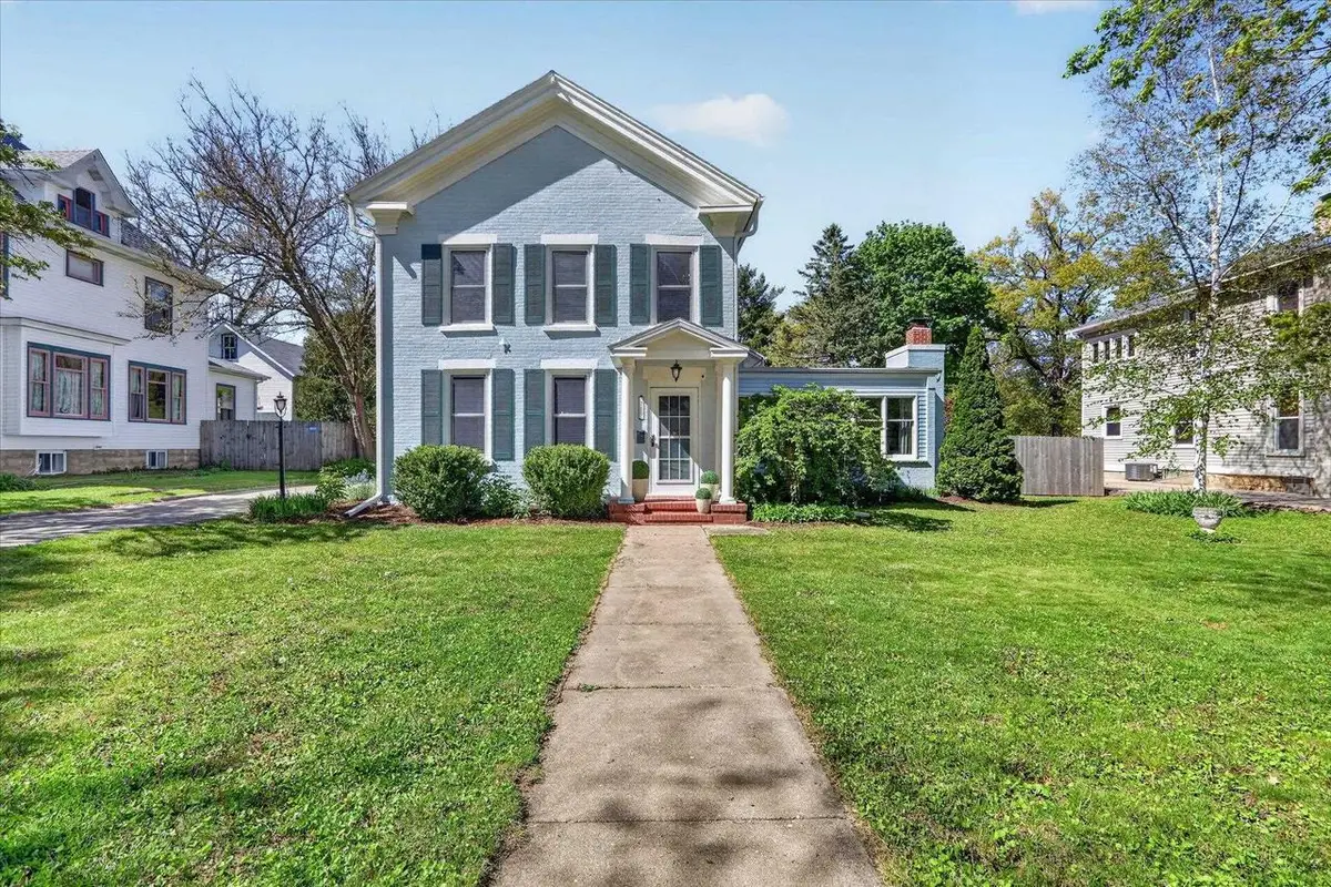 250 W Main Street, Evansville, WI 53536 - #1