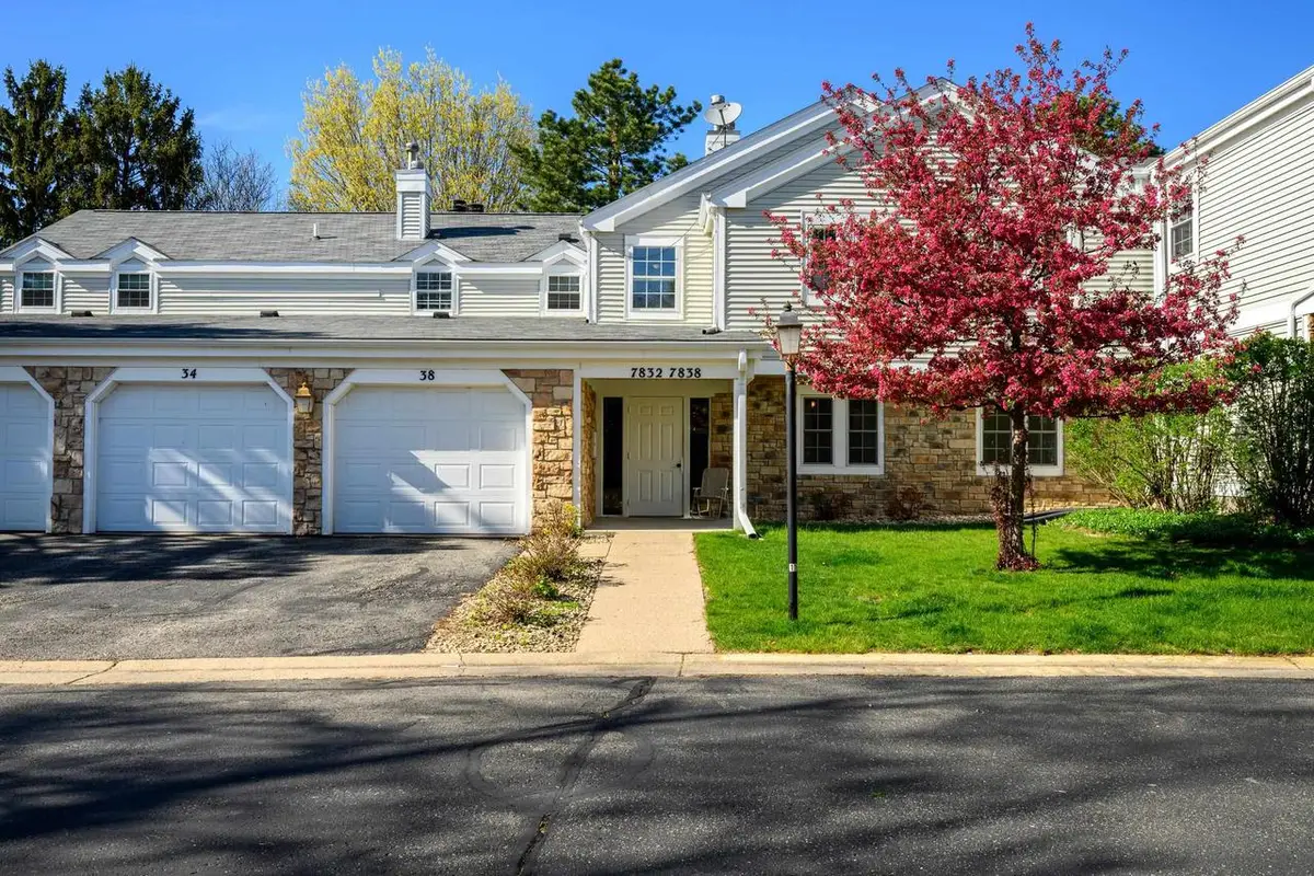 7832 Oakbridge Way, Madison, WI 53717 - #1