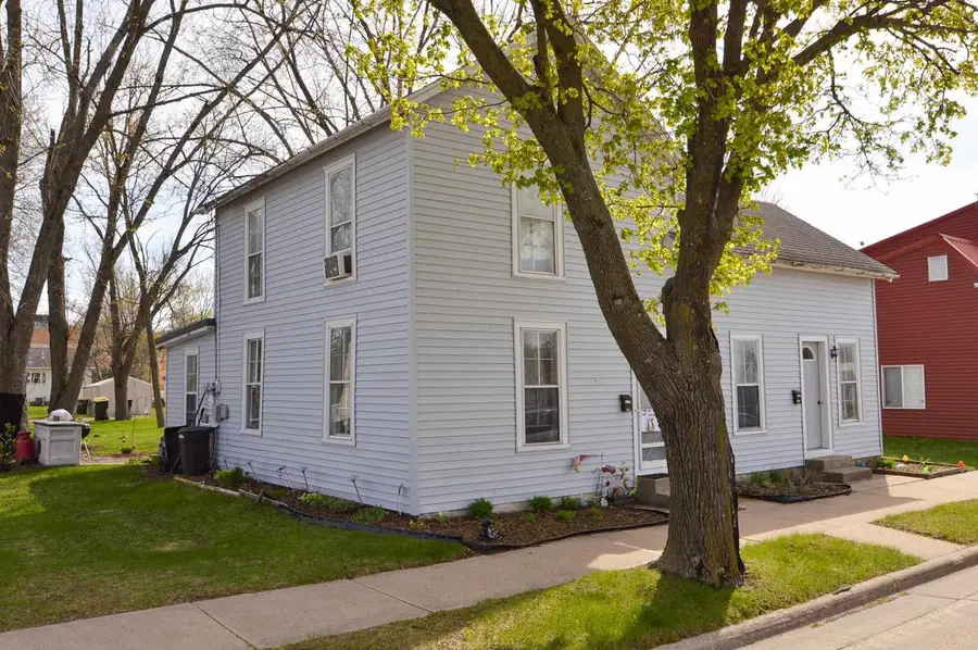 208 W Oak Street, Boscobel, WI 53805 - #3