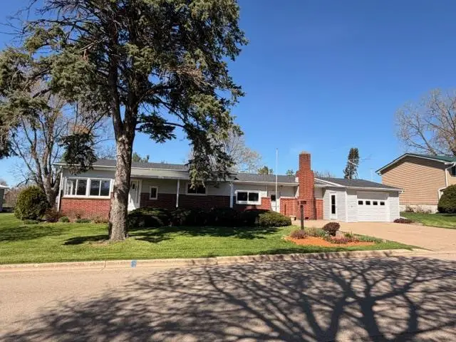 180 Lutjen Place, Platteville, WI 53818 - #2