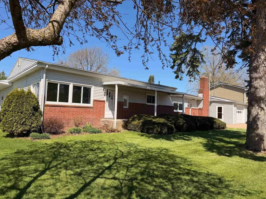 180 Lutjen Place, Platteville, WI 53818 - #3