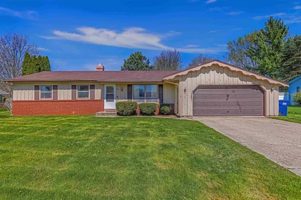 621 E Holly Road, Beloit, WI 53511