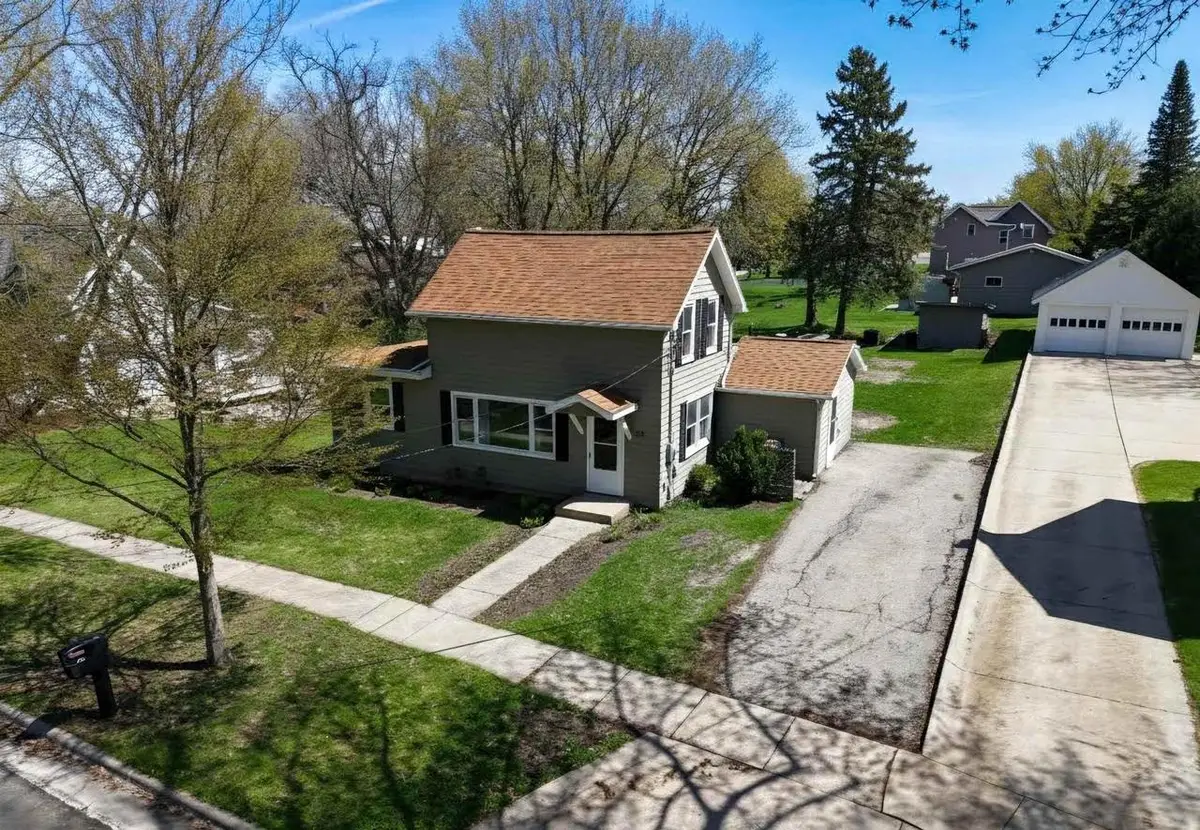 213 High Street, Cambridge, WI 53523 - #1