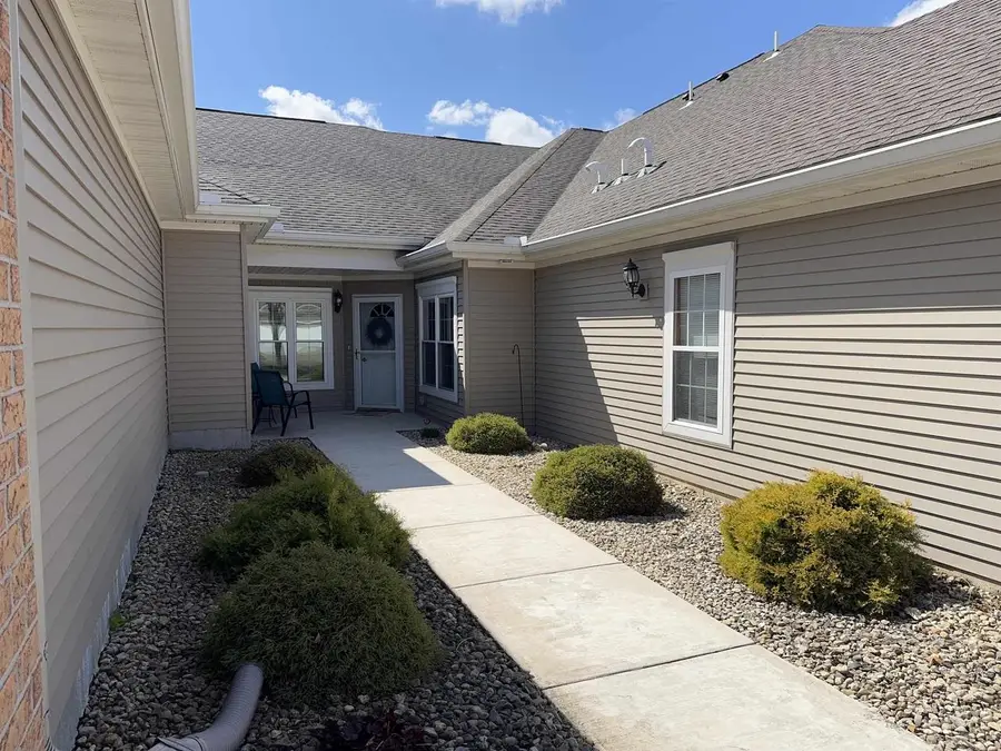 77 Northlight Way #35, Fitchburg, WI 53711 - #2