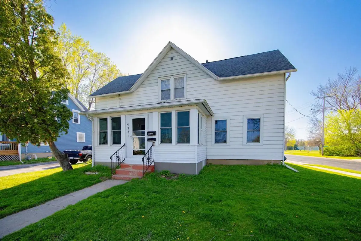433 High Street, Fort Atkinson, WI 53538 - #1