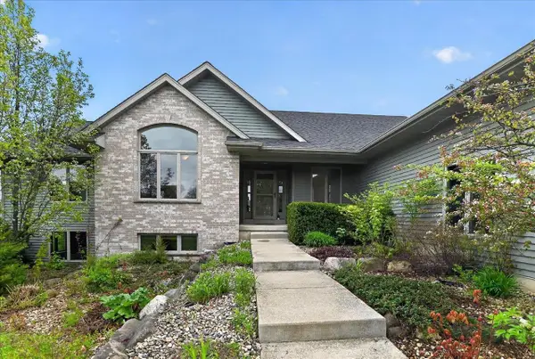 2988 Wyndwood Way, Sun Prairie, WI 53590