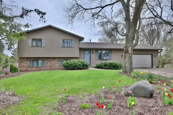 2613 Cochise Trail, Fitchburg, WI 53711