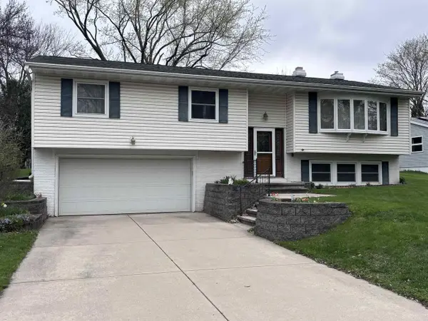 5210 Big Bow Road, Fitchburg, WI 53711