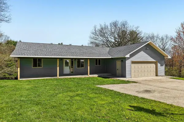 S1214 Town Hall Road, Lyndon Station, WI 53944