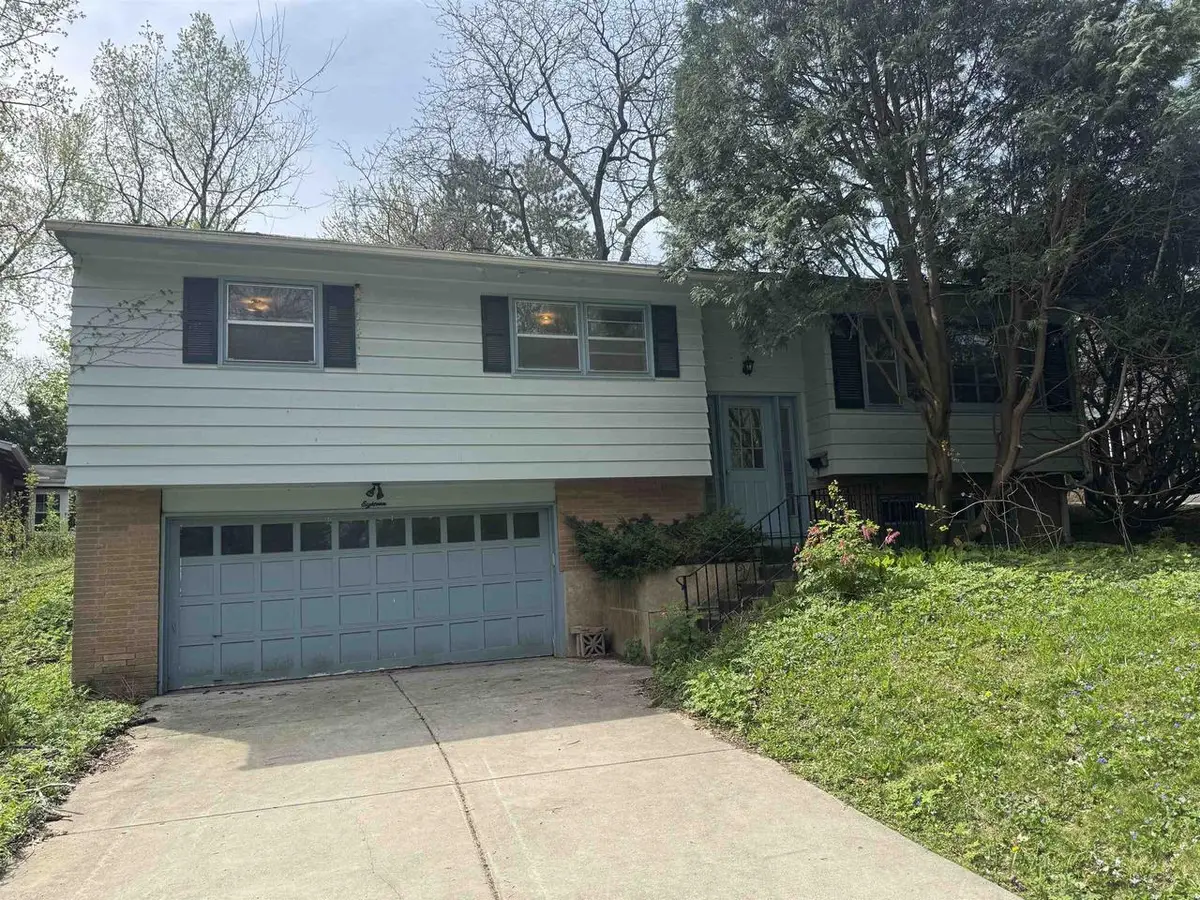 18 Kenosha Drive, Madison, WI 53705 - #1