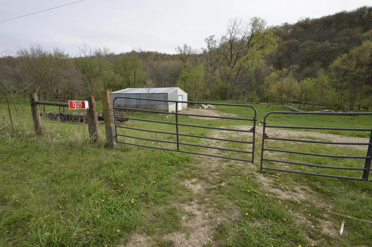 13125 Hwy 18, Prairie Du Chien, WI 53821 - #1