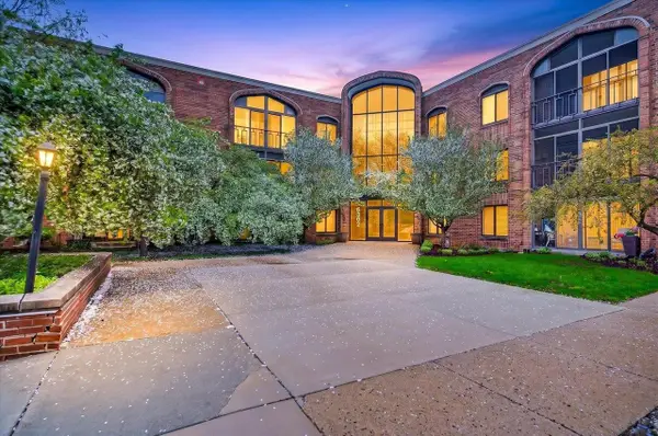 6302 Mineral Point Road #311, Madison, WI 53705