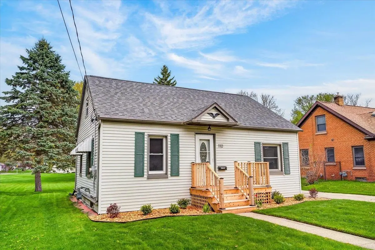 110 Lake Street, Beaver Dam, WI 53916 - #1