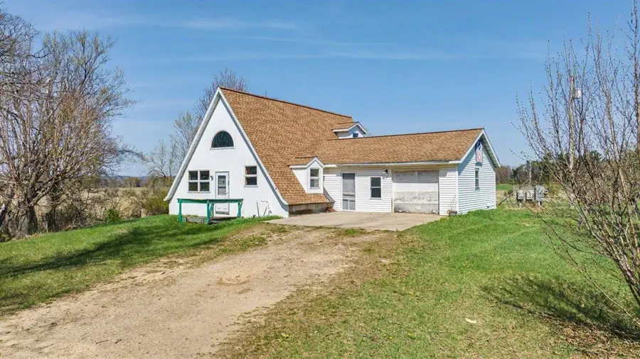 7571 McKinney Road, Mazomanie, WI 53560 - #3