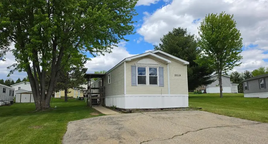2219 Haven Lane, Monroe, WI 53566 - #2