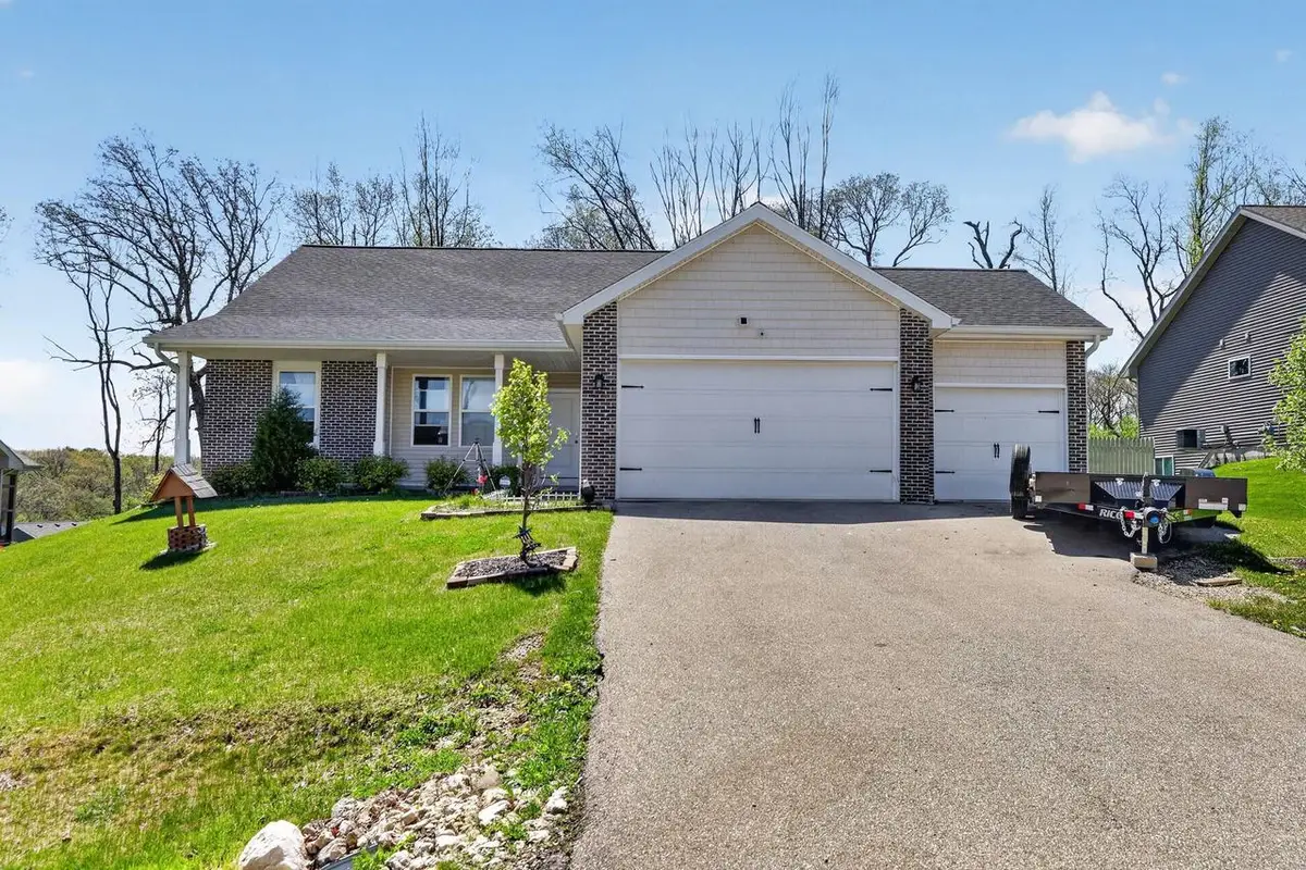 934 Superior Drive, Edgerton, WI 53534 - #1