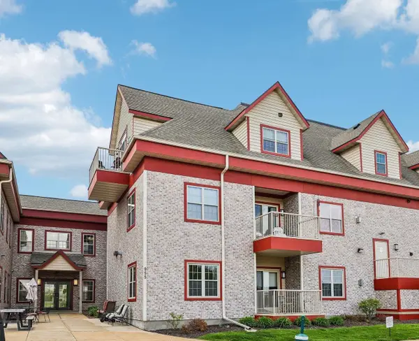 955 Liberty Boulevard #301, Sun Prairie, WI 53590